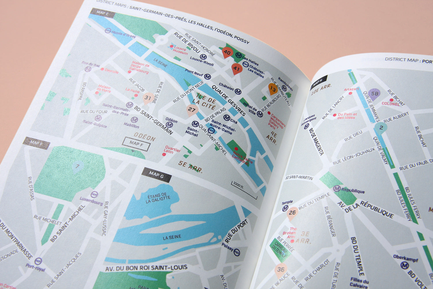 City Guide Paris, English Version - Books and Stationery